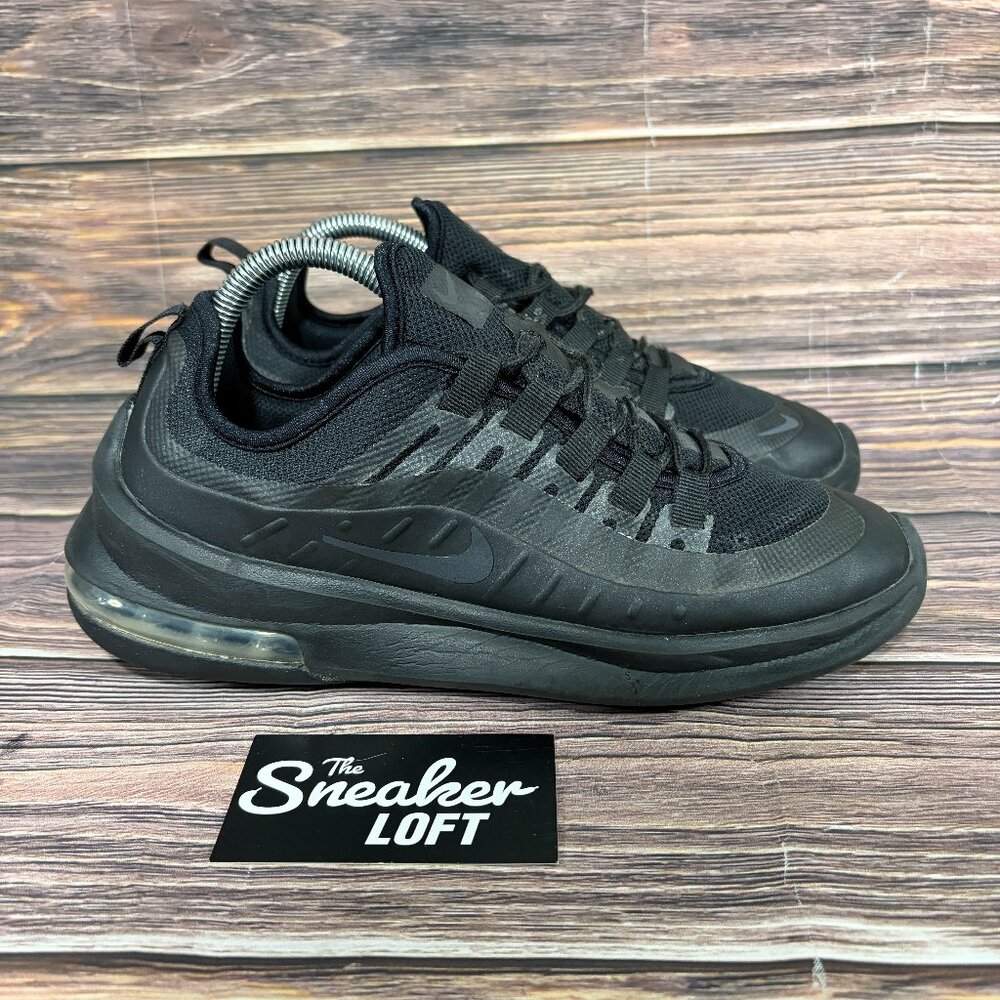 Nike Air Max Axis Women's Black Athletic Shoes Size 8.5